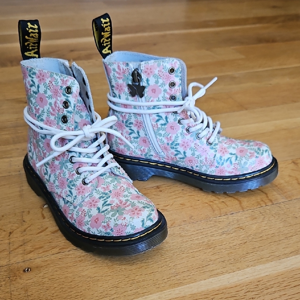 Dr. Martens Beige and Gray Interior Sneaker